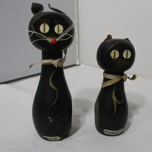 Vintage MCM Black Cat Kittens Magnetic Wood Wooden Salt & Pepper Shakers